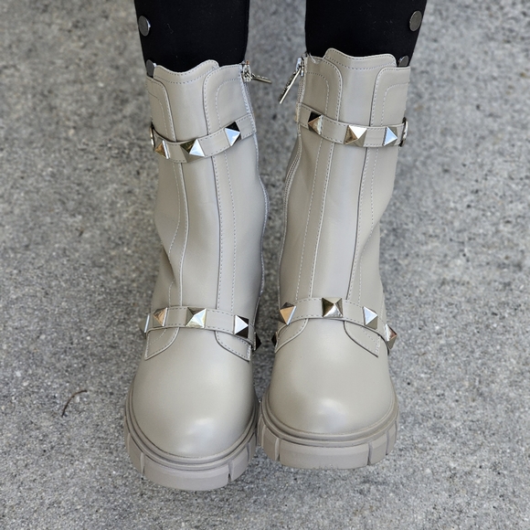 Women's Grey Pyramid Stud Ankle Combat Boot - Picture 3 of 5
